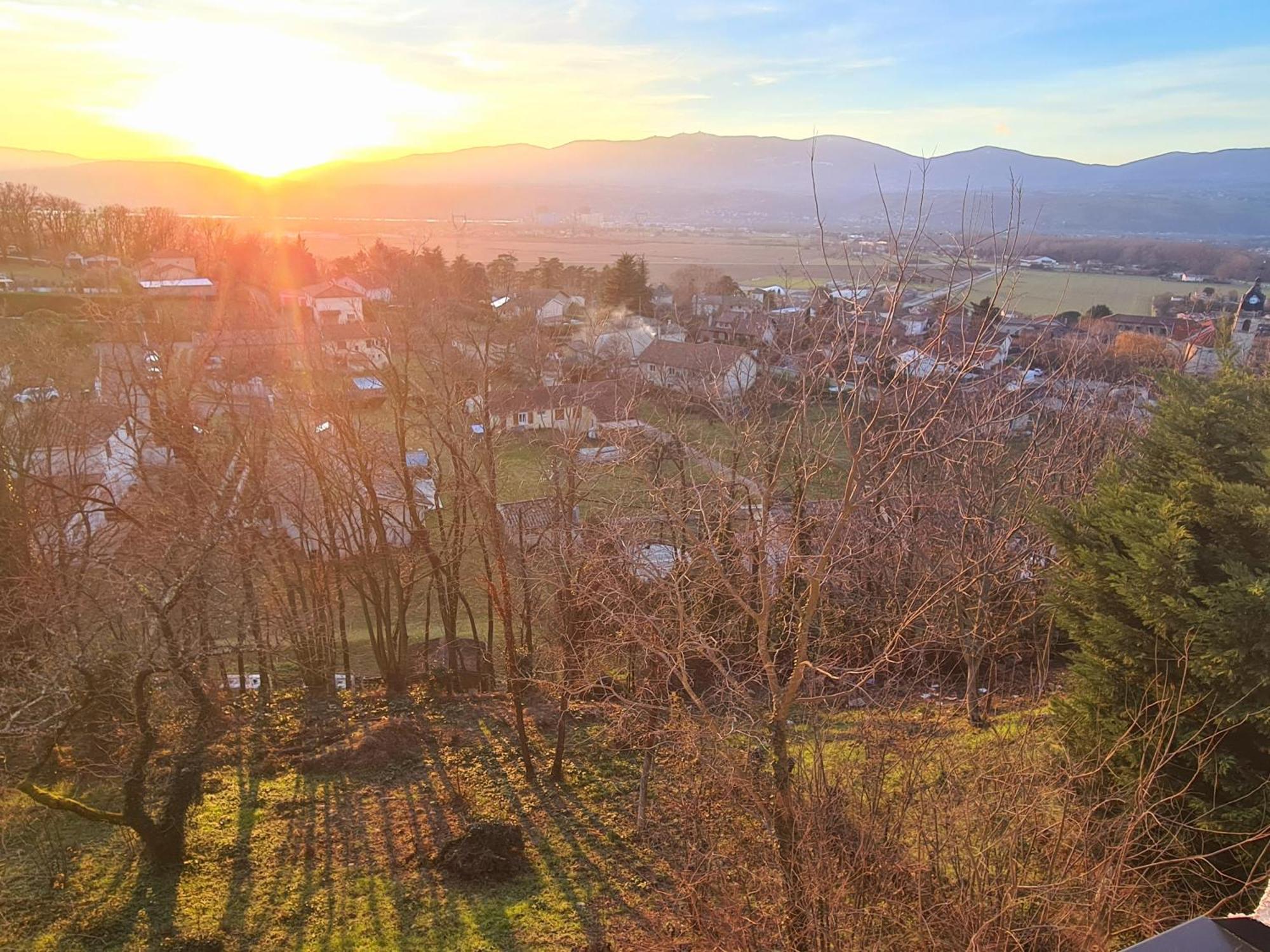 Gite De 70M² Avec Vue Sur Le Massif Du Pilat Clonas-sur-Vareze Extérieur photo